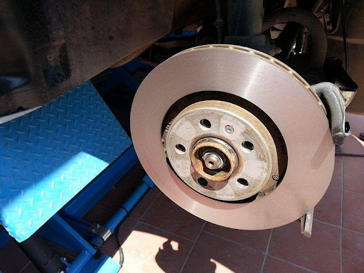 Thắng từ motor đóng vai trò quan trọng trong động cơ