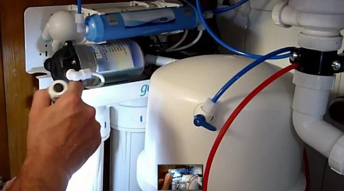 Cách bơm hơi vào bình áp máy lọc nước hiệu quả
