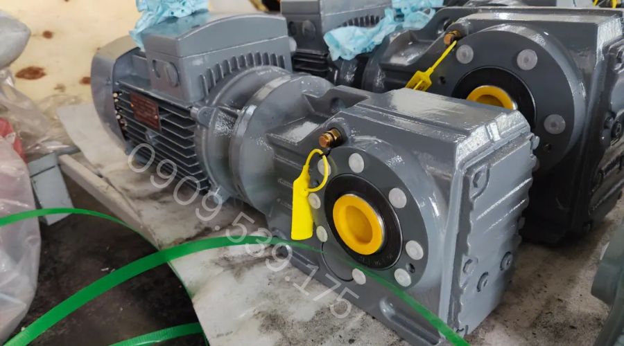 Thiết kế hiện đại của hộp giảm tốc tải nặng trục vuông góc K 37kW